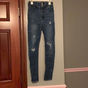 75% off American Eagle High-Rise Jeans Size 2 LONG